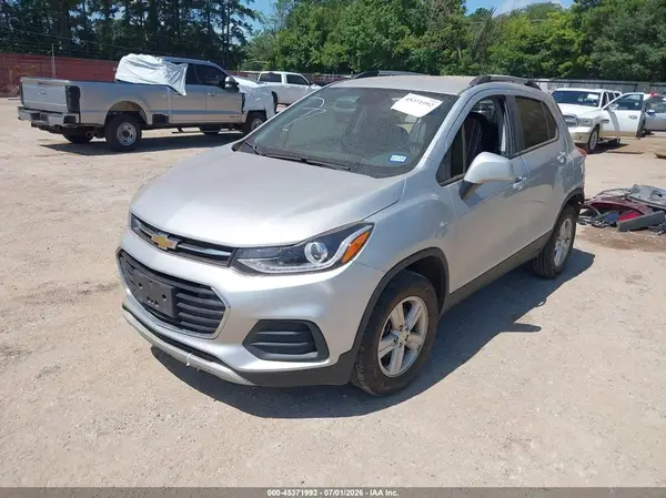 KL7CJPSM0NB536751 2022 CHEVROLET TRAX - Image 2