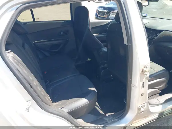 KL7CJPSM0NB536751 2022 CHEVROLET TRAX - Image 8