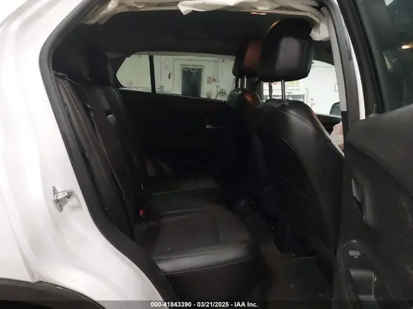 KL7CJPSM0NB537074 2022 CHEVROLET TRAX - Image 8