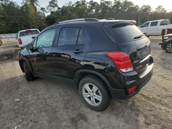 KL7CJPSM0NB558829 2022 CHEVROLET TRAX - Image 2