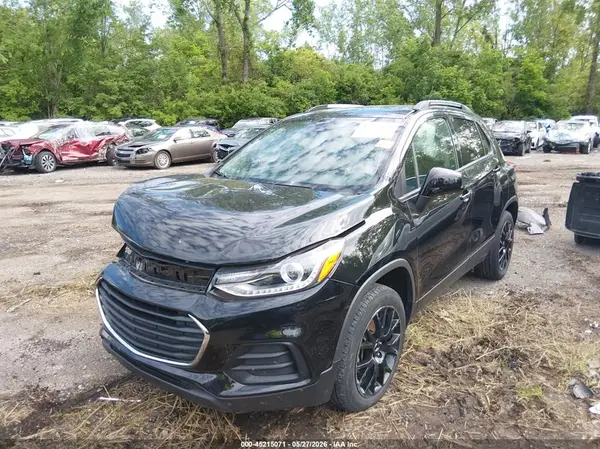 KL7CJPSM0NB562105 2022 CHEVROLET TRAX - Image 2