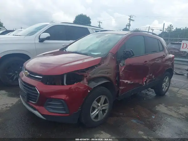 KL7CJPSM1MB365667 2021 CHEVROLET TRAX - Image 2