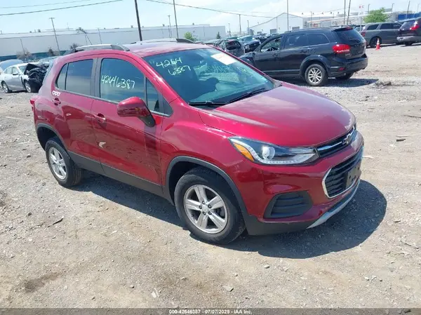 KL7CJPSM1MB368102 2021 CHEVROLET TRAX - Image 1