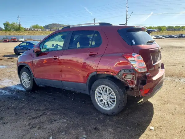 KL7CJPSM1MB370660 2021 CHEVROLET TRAX - Image 2