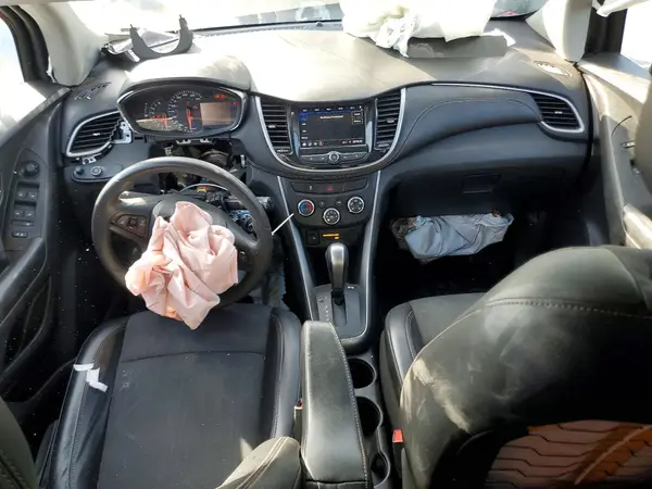KL7CJPSM1MB371615 2021 CHEVROLET TRAX - Image 8