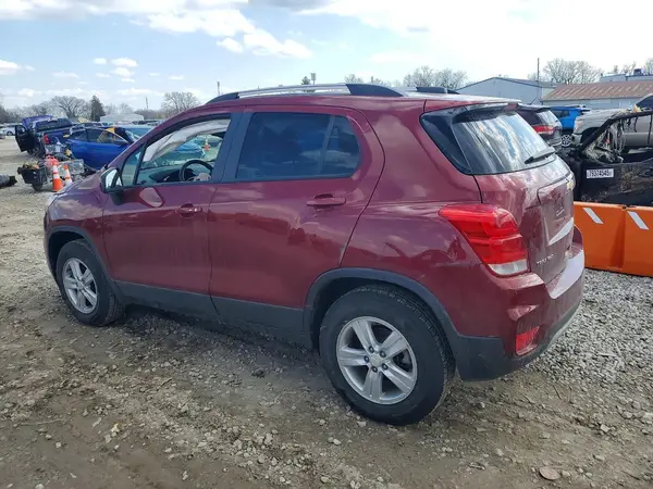 KL7CJPSM1NB500387 2022 CHEVROLET TRAX - Image 2