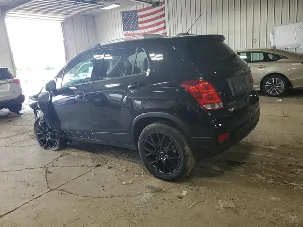 KL7CJPSM1NB511695 2022 CHEVROLET TRAX - Image 2