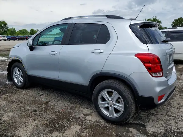 KL7CJPSM1NB512474 2022 CHEVROLET TRAX - Image 2