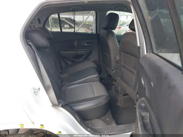 KL7CJPSM1NB514886 2022 CHEVROLET TRAX - Image 8