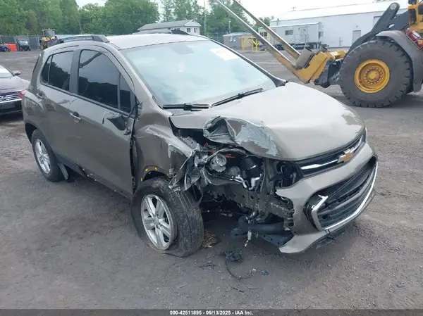 KL7CJPSM1NB524916 2022 CHEVROLET TRAX - Image 1