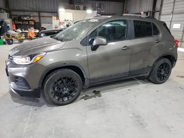 KL7CJPSM1NB530439 2022 CHEVROLET TRAX - Image 1