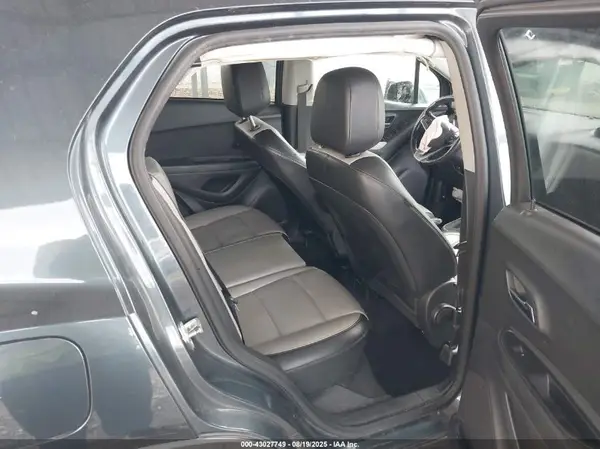 KL7CJPSM1NB533275 2022 CHEVROLET TRAX - Image 8