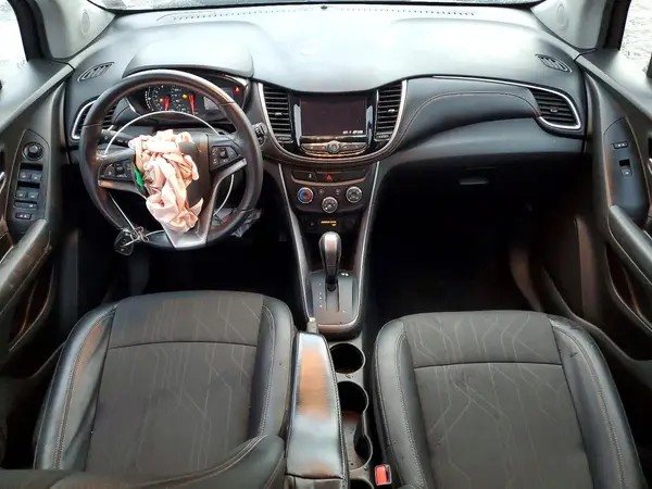 KL7CJPSM1NB533566 2022 CHEVROLET TRAX - Image 8