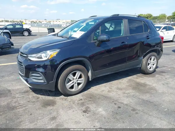 KL7CJPSM1NB534507 2022 CHEVROLET TRAX - Image 2