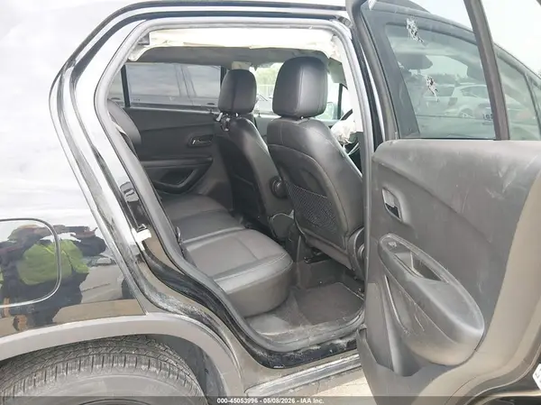 KL7CJPSM1NB535852 2022 CHEVROLET TRAX - Image 8