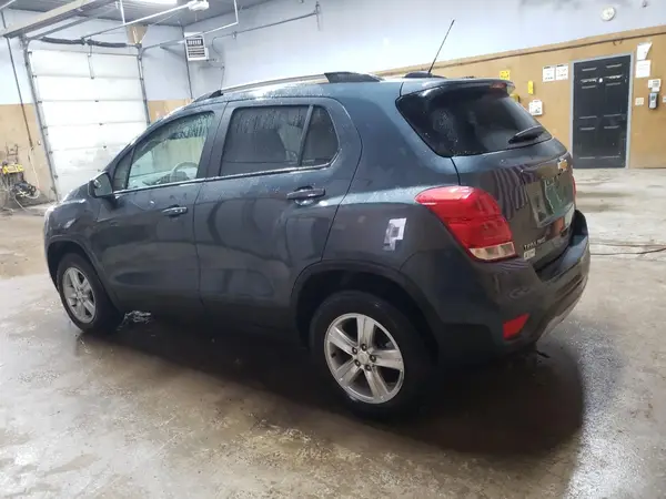 KL7CJPSM1NB541148 2022 CHEVROLET TRAX - Image 2