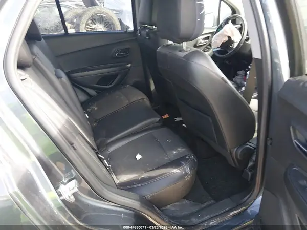 KL7CJPSM1NB561383 2022 CHEVROLET TRAX - Image 8