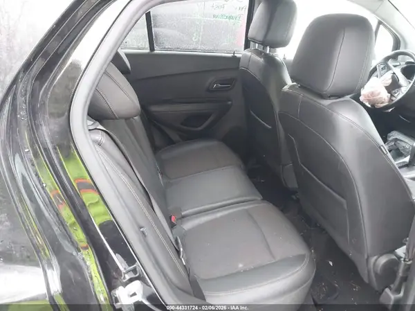 KL7CJPSM1NB564820 2022 CHEVROLET TRAX - Image 8