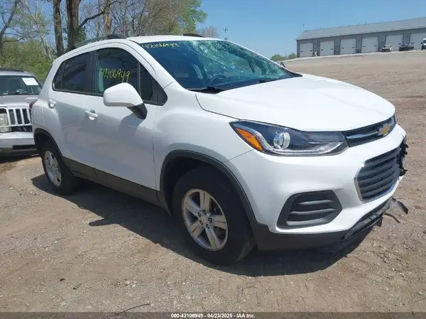 KL7CJPSM1NB569189 2022 CHEVROLET TRAX - Image 1