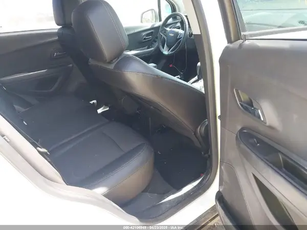 KL7CJPSM1NB569189 2022 CHEVROLET TRAX - Image 8
