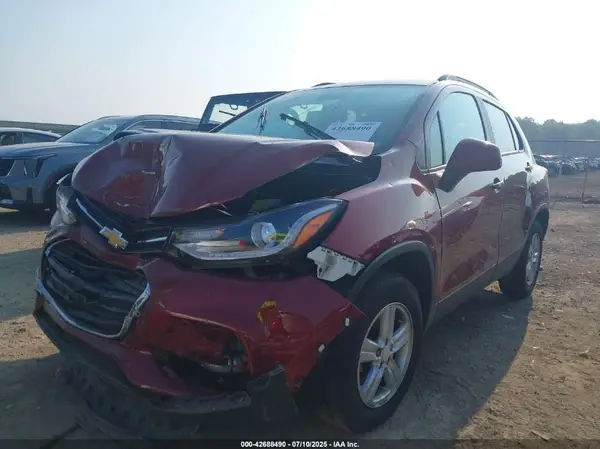 KL7CJPSM2MB366360 2021 CHEVROLET TRAX - Image 2