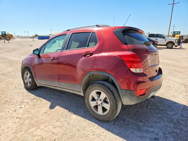 KL7CJPSM2MB373101 2021 CHEVROLET TRAX - Image 2