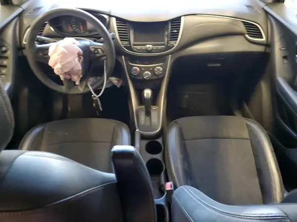 KL7CJPSM2MB374457 2021 CHEVROLET TRAX - Image 8