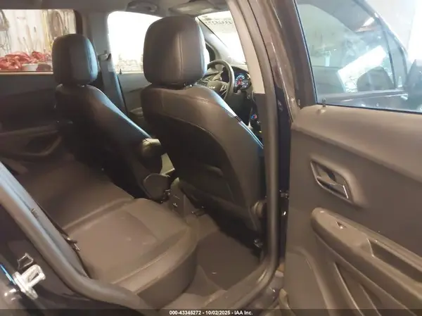 KL7CJPSM2NB501970 2022 CHEVROLET TRAX - Image 8