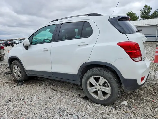 KL7CJPSM2NB505355 2022 CHEVROLET TRAX - Image 2