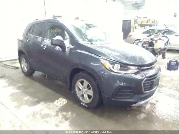 KL7CJPSM2NB507333 2022 CHEVROLET TRAX - Image 1