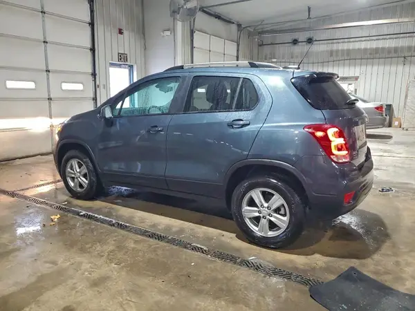 KL7CJPSM2NB508451 2022 CHEVROLET TRAX - Image 2