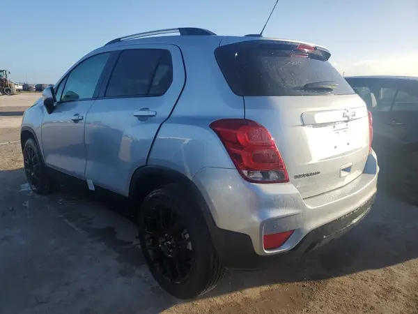 KL7CJPSM2NB510684 2022 CHEVROLET TRAX - Image 2
