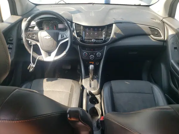 KL7CJPSM2NB512760 2022 CHEVROLET TRAX - Image 8