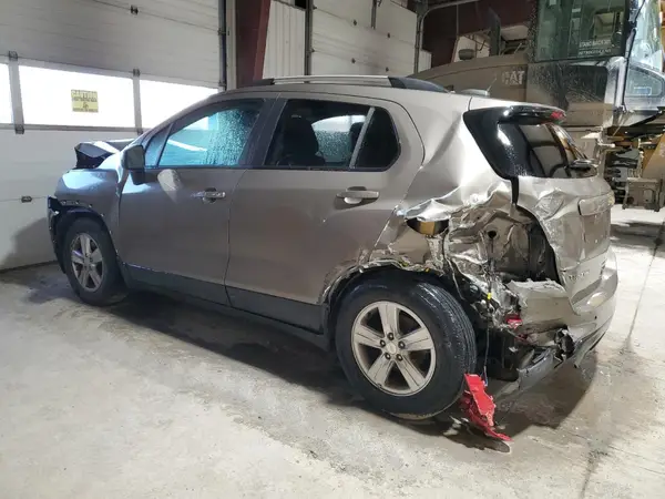 KL7CJPSM2NB520356 2022 CHEVROLET TRAX - Image 2