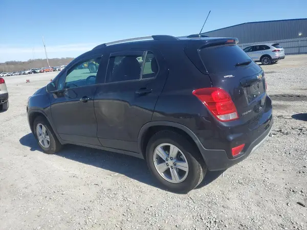 KL7CJPSM2NB520387 2022 CHEVROLET TRAX - Image 2