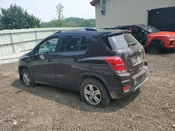 KL7CJPSM2NB525637 2022 CHEVROLET TRAX - Image 2