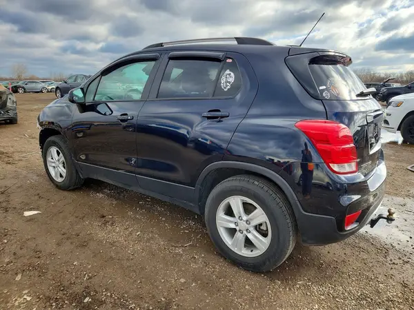 KL7CJPSM2NB526822 2022 CHEVROLET TRAX - Image 2