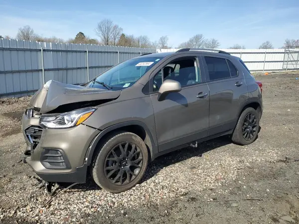 KL7CJPSM2NB530112 2022 CHEVROLET TRAX - Image 1