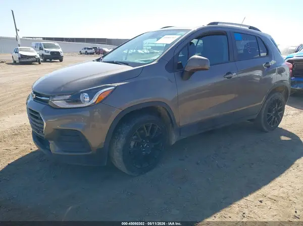 KL7CJPSM2NB531387 2022 CHEVROLET TRAX - Image 2