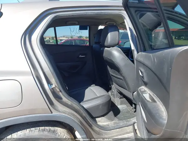 KL7CJPSM2NB531387 2022 CHEVROLET TRAX - Image 8