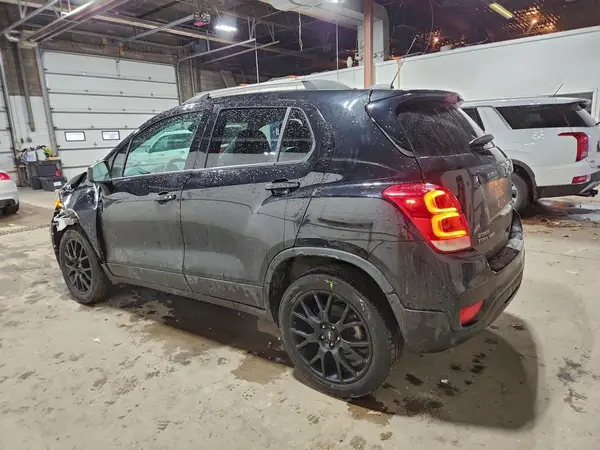 KL7CJPSM2NB534595 2022 CHEVROLET TRAX - Image 2