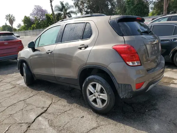 KL7CJPSM2NB539991 2022 CHEVROLET TRAX - Image 2