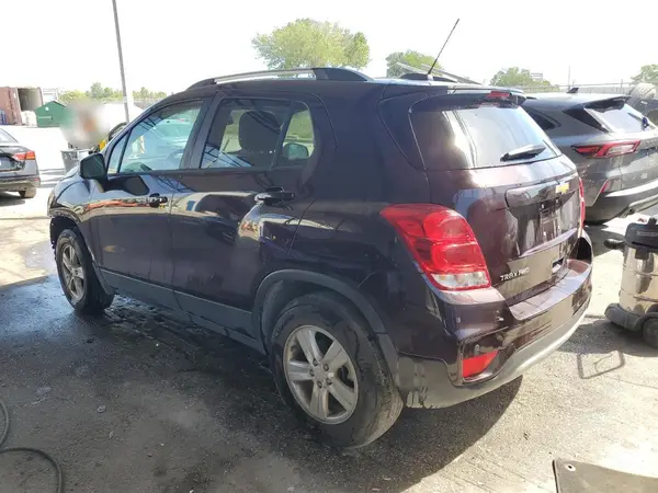 KL7CJPSM2NB540915 2022 CHEVROLET TRAX - Image 2