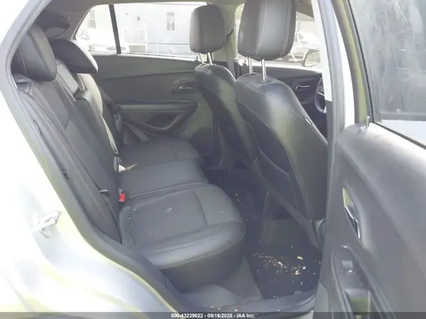 KL7CJPSM2NB543734 2022 CHEVROLET TRAX - Image 8