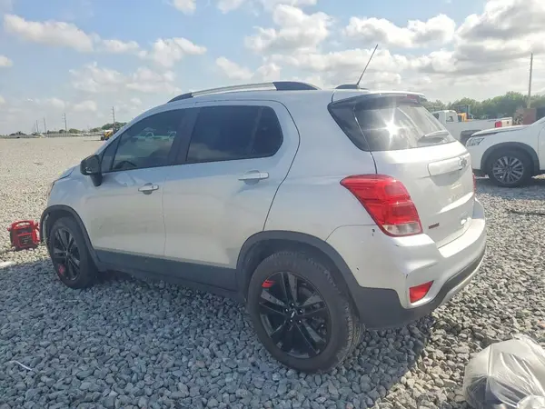 KL7CJPSM2NB547329 2022 CHEVROLET TRAX - Image 2