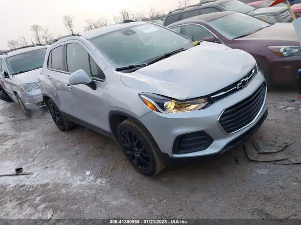 KL7CJPSM2NB556984 2022 CHEVROLET TRAX - Image 1