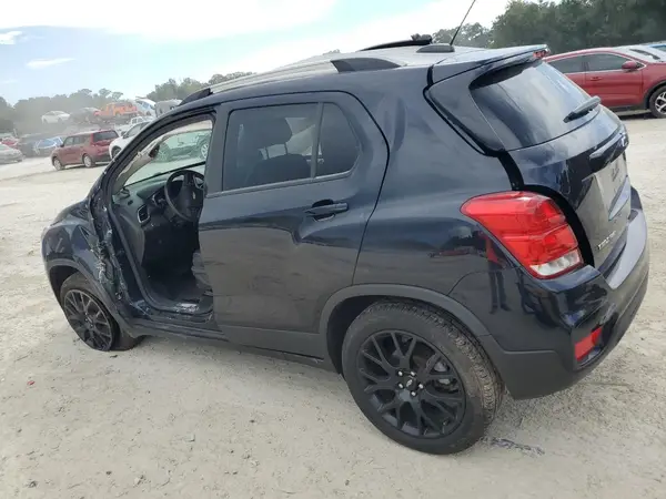 KL7CJPSM3MB361684 2021 CHEVROLET TRAX - Image 2