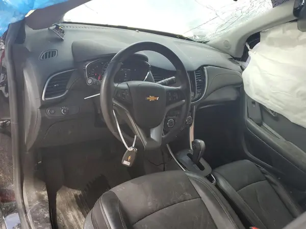 KL7CJPSM3MB361684 2021 CHEVROLET TRAX - Image 8