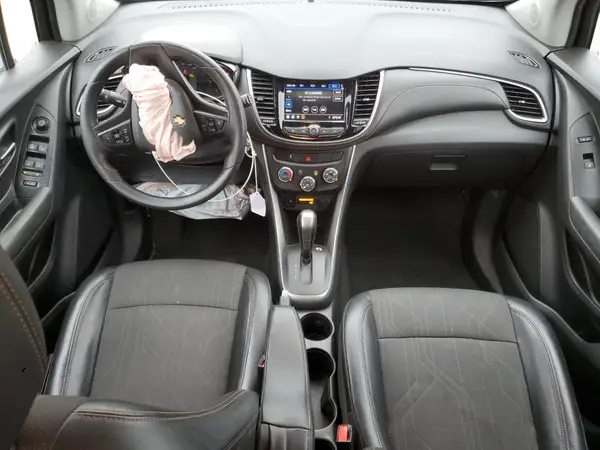 KL7CJPSM3MB365864 2021 CHEVROLET TRAX - Image 8