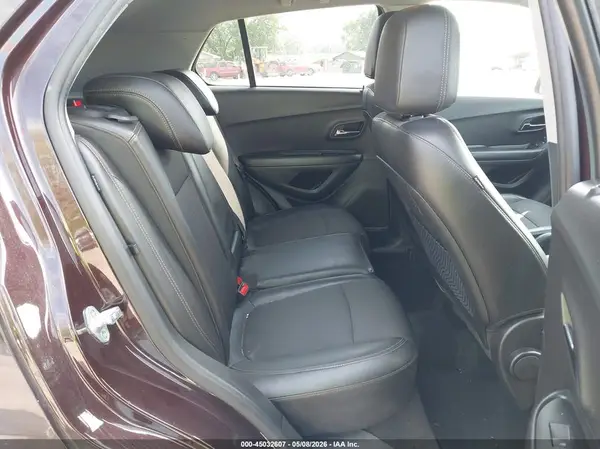 KL7CJPSM3MB366304 2021 CHEVROLET TRAX - Image 8